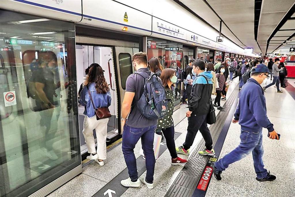 港鐵事故涉列車車廂甩卡 議員促徹查及加強系統檢視