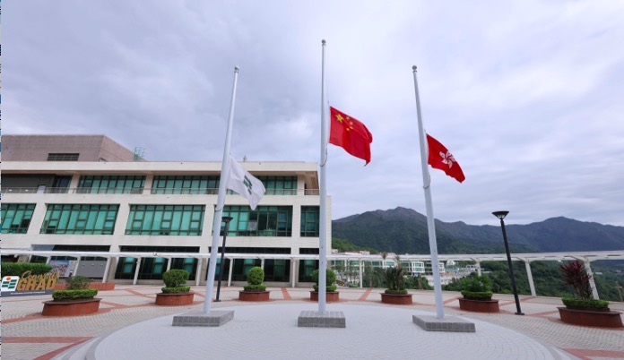 教大師生默哀悼念前國家主席江澤民