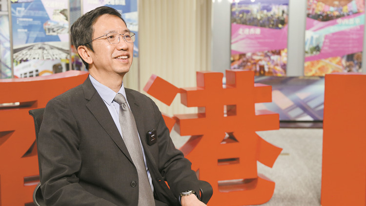 有片丨駐京辦主任梁志仁離任前接受本報專訪 願當「老球員」繼續服務香港