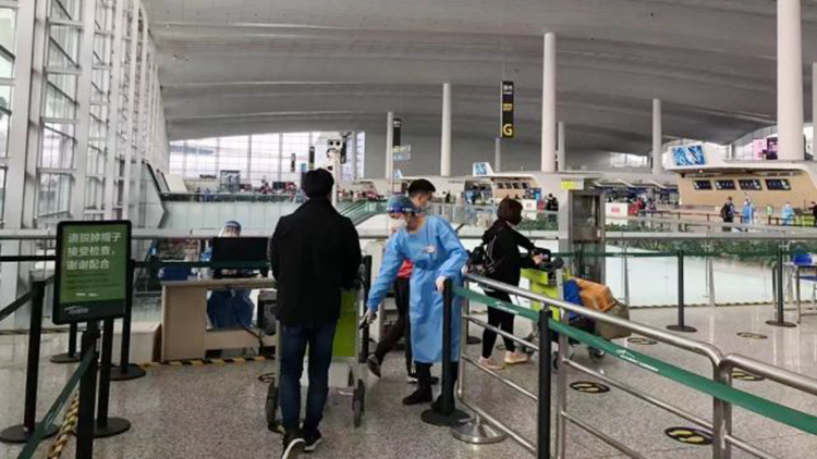 白雲機場、廣東各火車站即日起不再查驗核酸陰性證明及健康碼