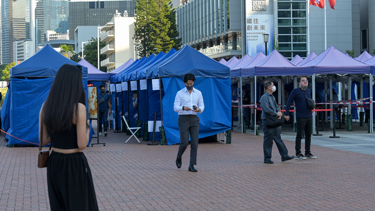 長沙灣昇悅居1座7人違強檢公告 當中4人被罰10000元