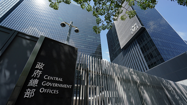 政府指曾志豪接連在《明報》發表偏頗評論混淆視聽