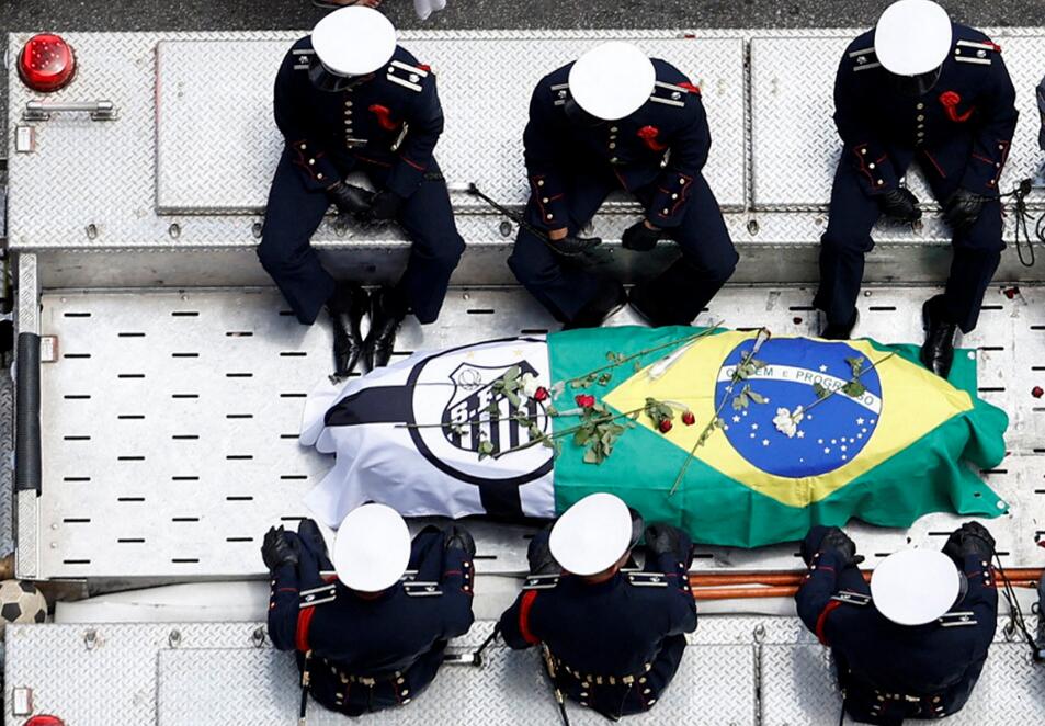 缺席比利遺體告別儀式 尼馬卡卡朗拿度被批