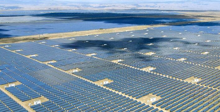 全球首次構網型光儲系統並網性能現場測試在青海共和完成