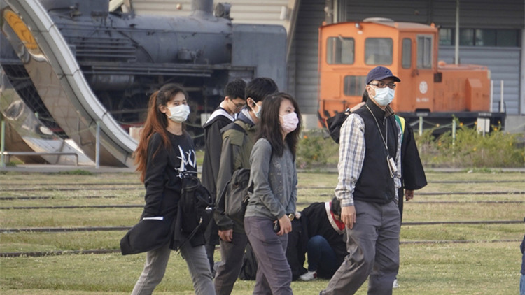 島內機構：台灣大學生數將現「溜滑梯」式下降 業界擔憂「人才荒」