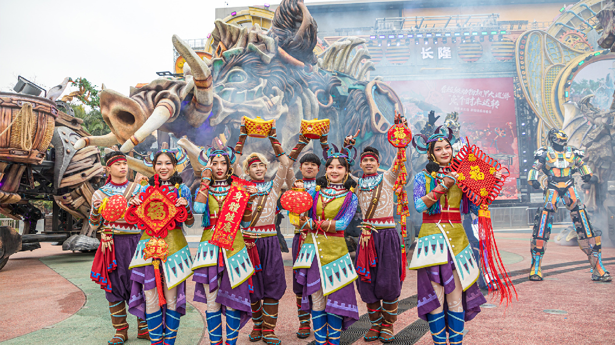 全球動物賀歲，世界級花車巡遊……長隆動物大家族廣府年味花式拜年