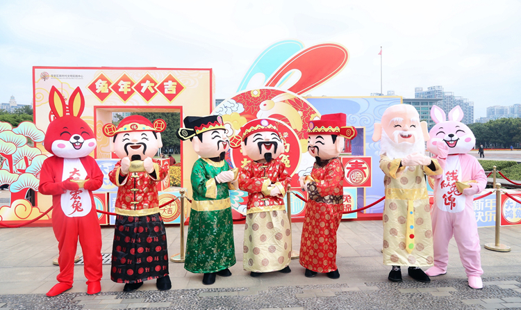 深圳寶安醒獅鬧春暨國風民俗大巡遊精彩上演