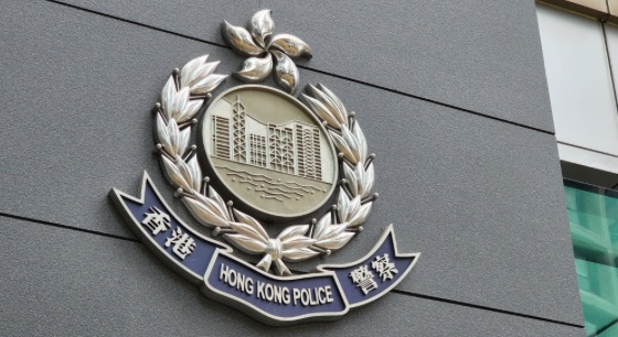 兩男女油塘金行扮客偷金鏈 男賊被捕女賊逃去