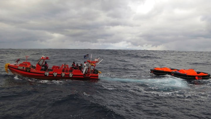 港籍貨船沉沒 | 1人確認死亡 7人心肺停頓