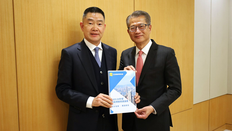 譚岳衡倡港設「一帶一路」國際板及大灣區開發銀行