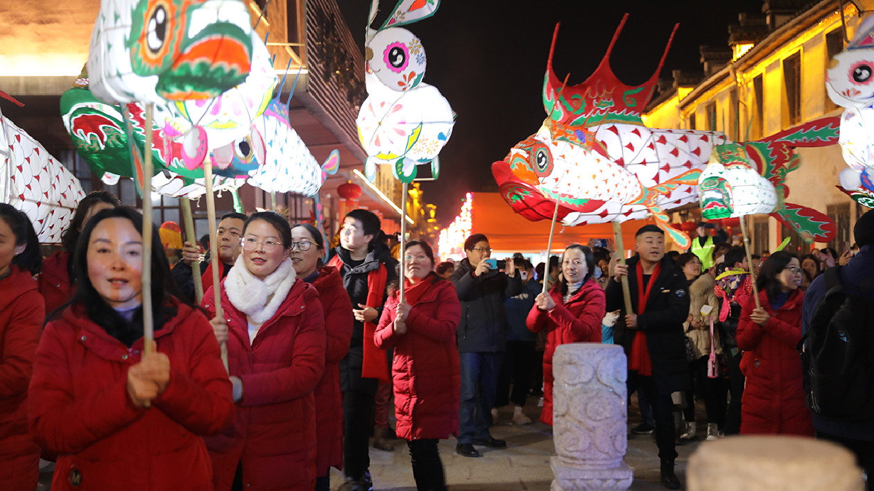 看民俗趕市集   黟縣古城年味熾