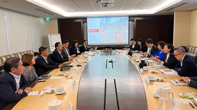 麥美娟拜訪新加坡人民協會 就星港兩地構建社區網絡等分享交流