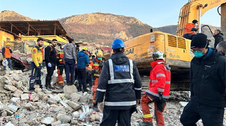 入境處為特區救援隊提供後勤支援 冀災民早日重建家園