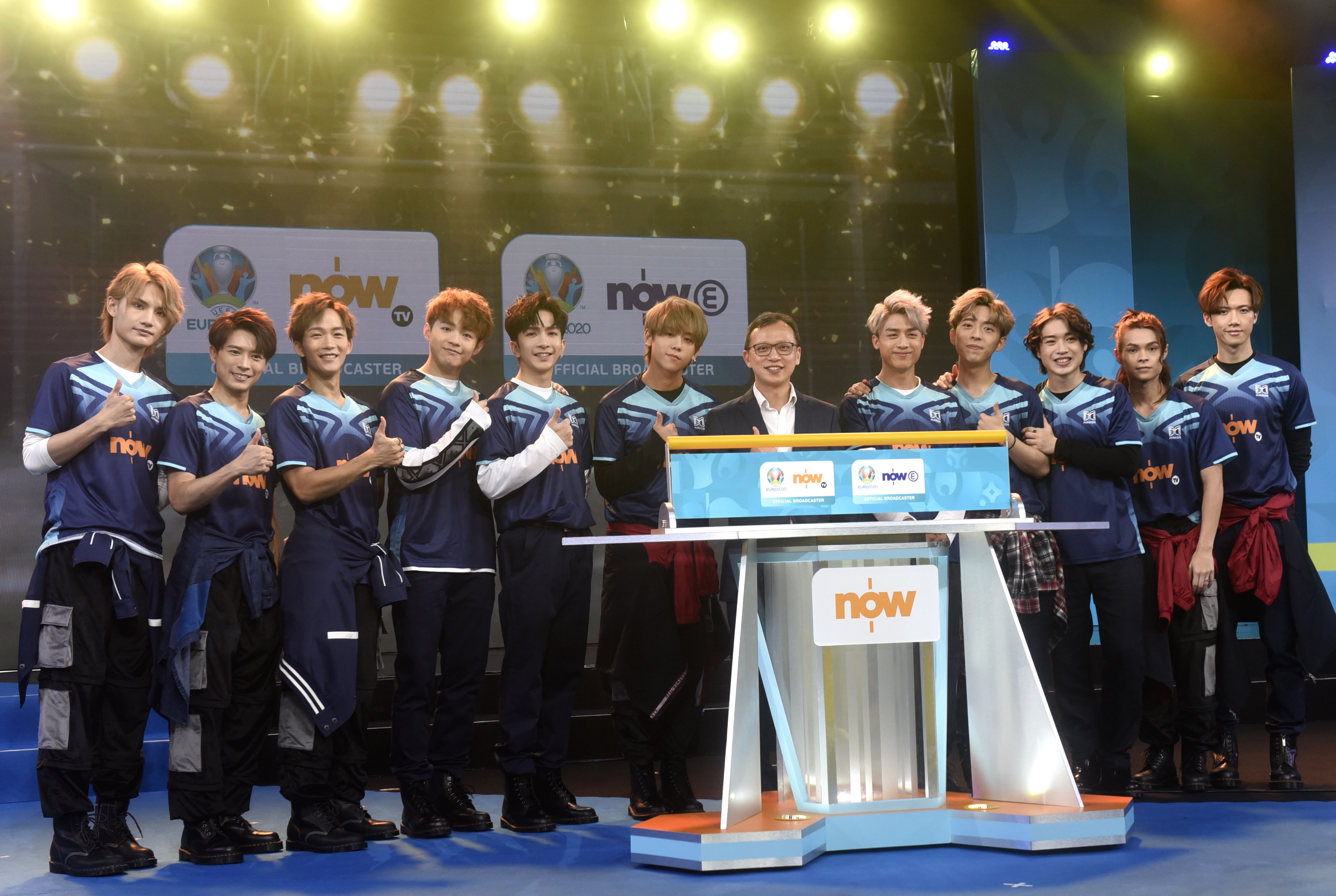 電盈純利勁跌八成半