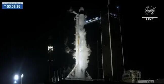 美國「龍」飛船載人發射因地面系統故障取消