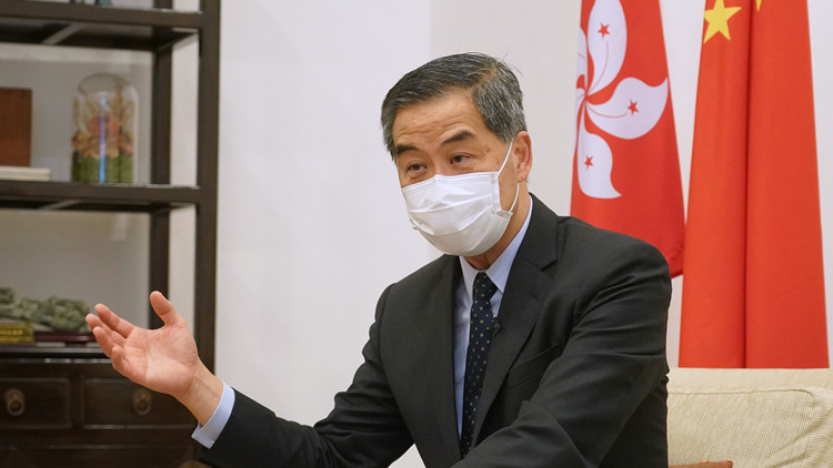 梁振英告鍾劍華誹謗案 高院下令永久終止聆訊