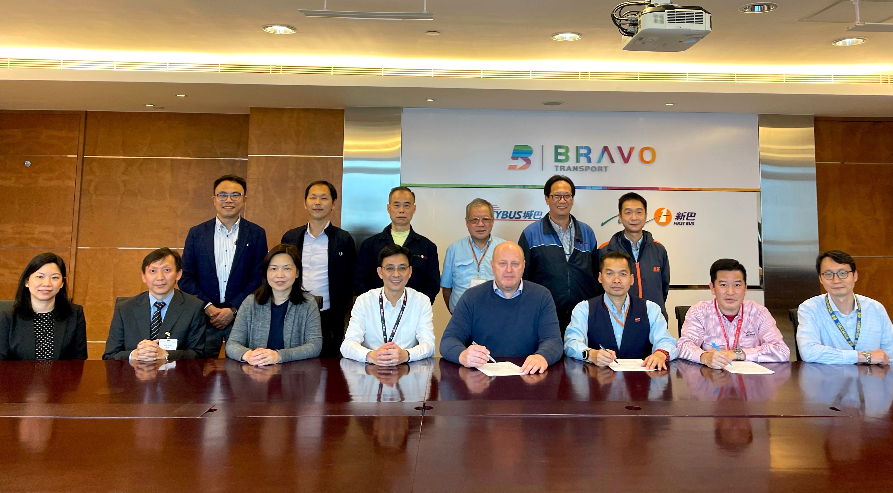 城巴邁向合併里程碑 簽署員工安排協議