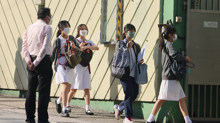 教育局：學齡人口減少 暫緩中一派位人數「復位」至34人