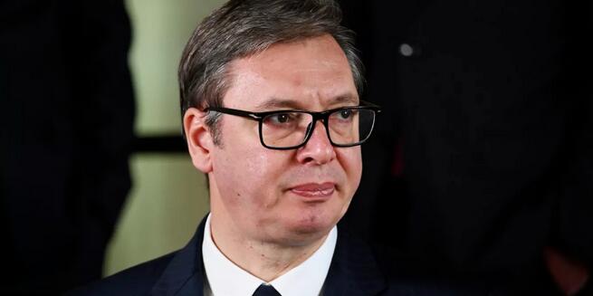 塞爾維亞總統公開露面間接駁斥其患病傳聞 