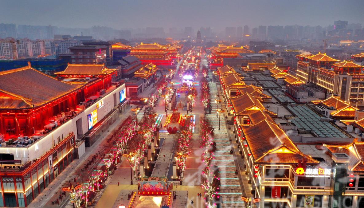 西安多個景區停票限流 警方發布提示：不建議遊客前往大唐不夜城