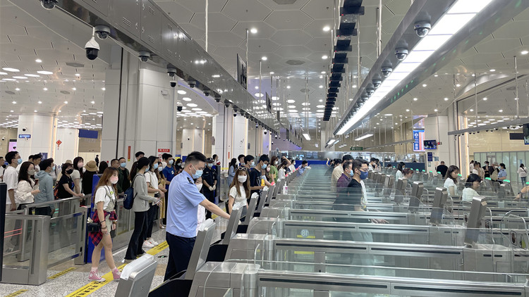 4月30日橫琴口岸客流創新高