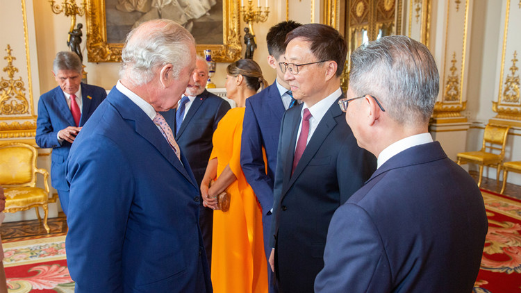 韓正出席英國國王查理斯三世加冕儀式