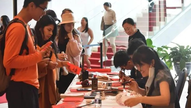 中國駐美使館舉辦開放日活動