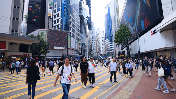李夏茵：本港新冠及流感已達峰值 相信個案很快回落