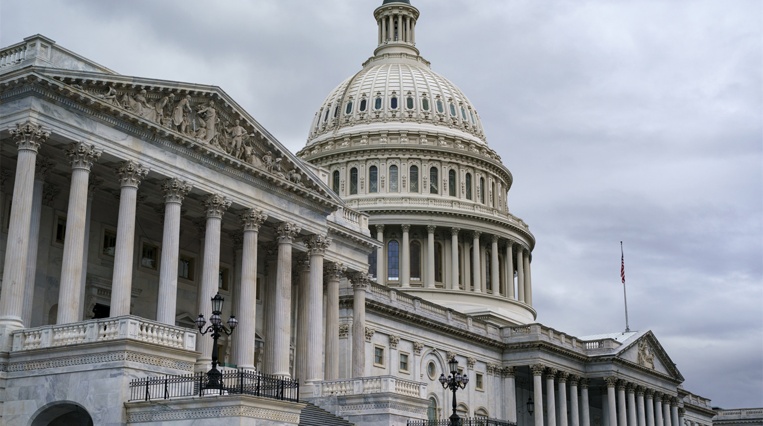 美國眾議院規則委員會通過暫停債務上限的法案