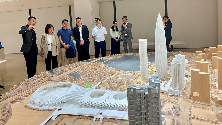 甯漢豪考察深圳市南山區片區發展情況