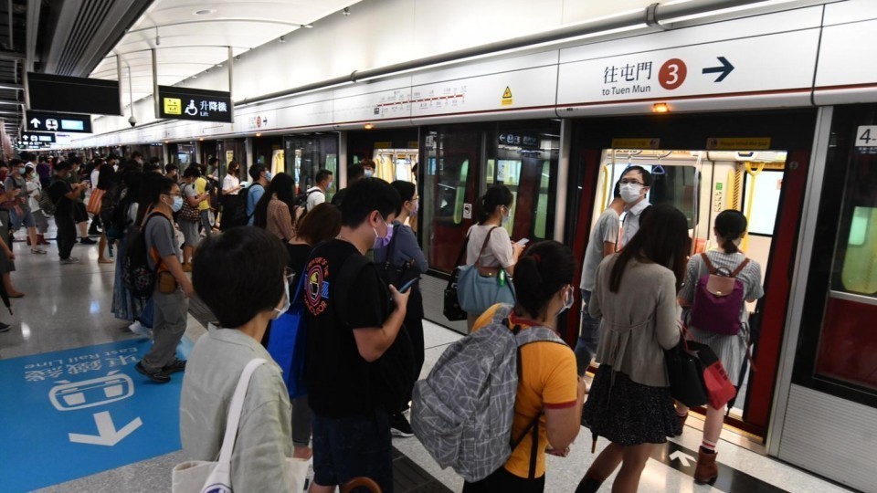 港鐵：因天氣酷熱 在13個車站額外設置53部風機