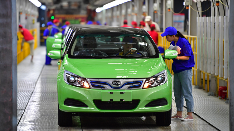 【計出新角度】香港應發展新能源汽車上市市場