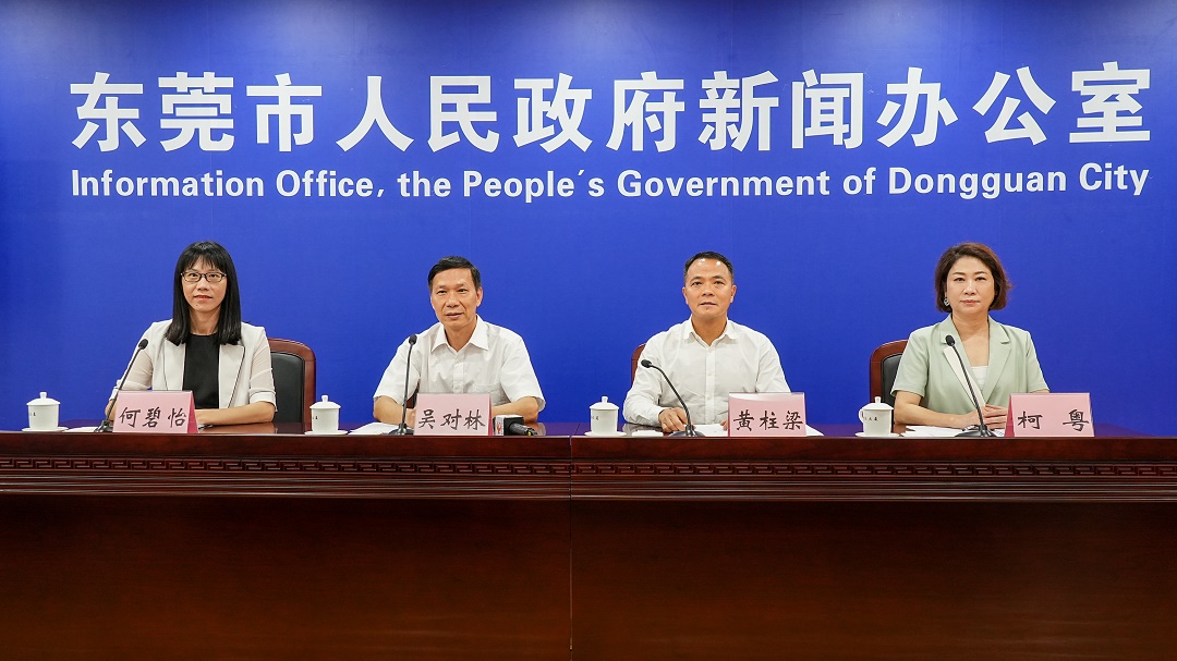 空氣質素優良比超八成  天藍水清引國寶級鳥兒築巢