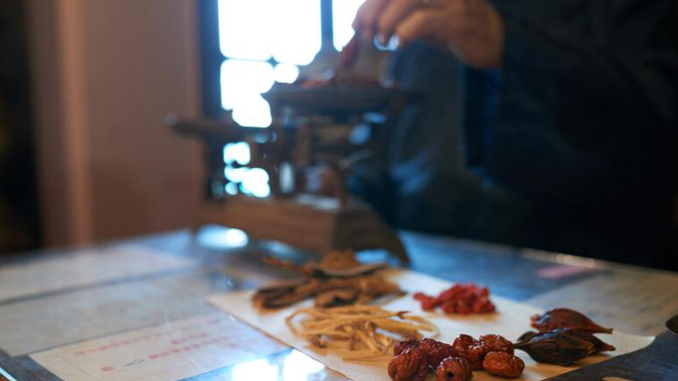 「跨界別關注中醫藥聯席會議」成立 參議者包括22名選委及14名立會議員