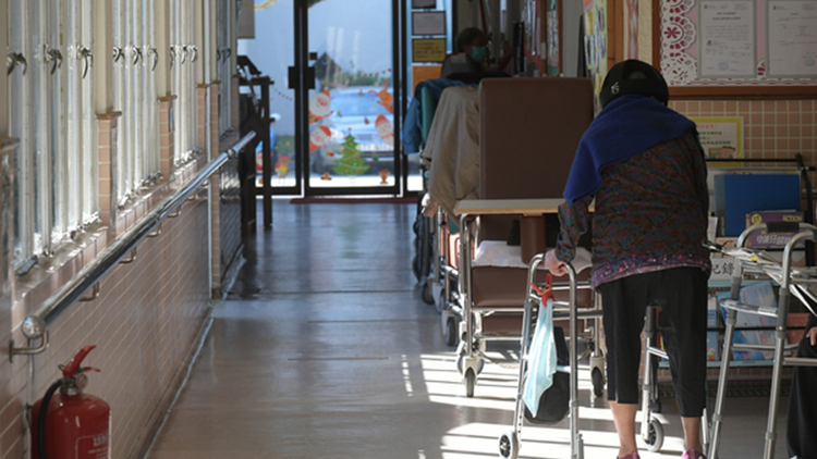 院舍輸入護理員特別計劃實施 首日接逾200宗申請