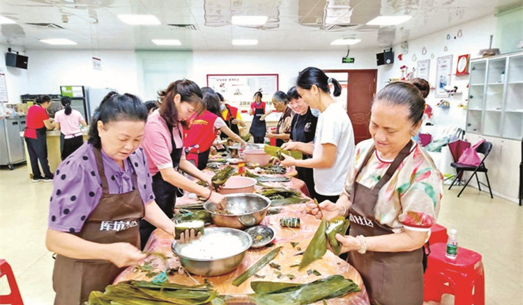 端午臨近消費火 應節商品賣得俏