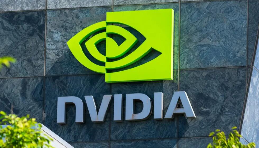 英偉達股價刷新歷史新高 市值站穩1萬億美元上方