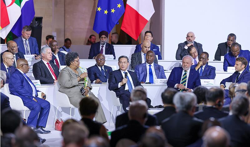 李強出席新全球融資契約峰會並發表講話 