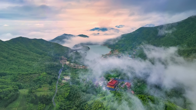 「仙的金華山 妙意自然來」