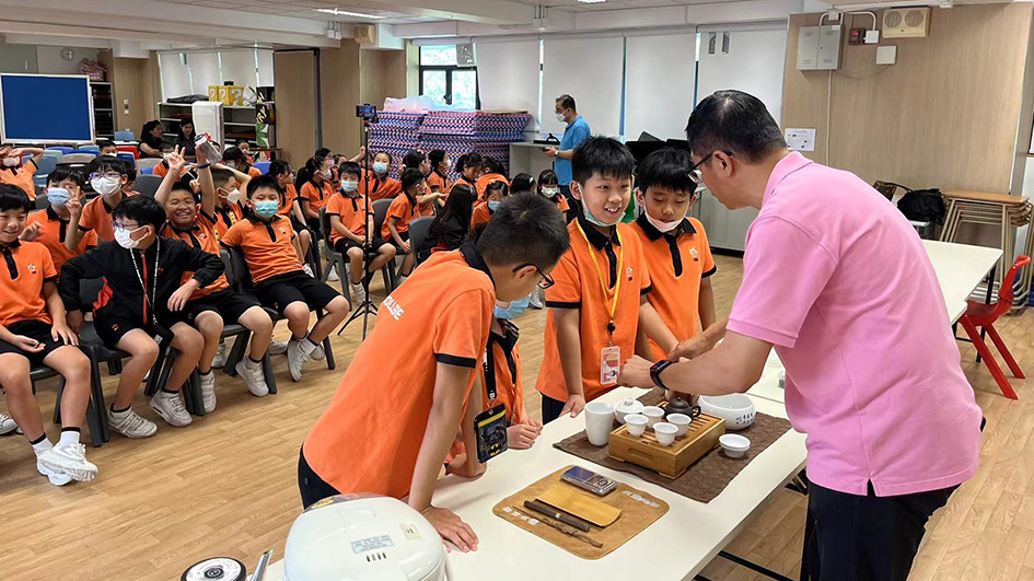 有片｜培僑書院舉辦茶藝班及中國功夫班