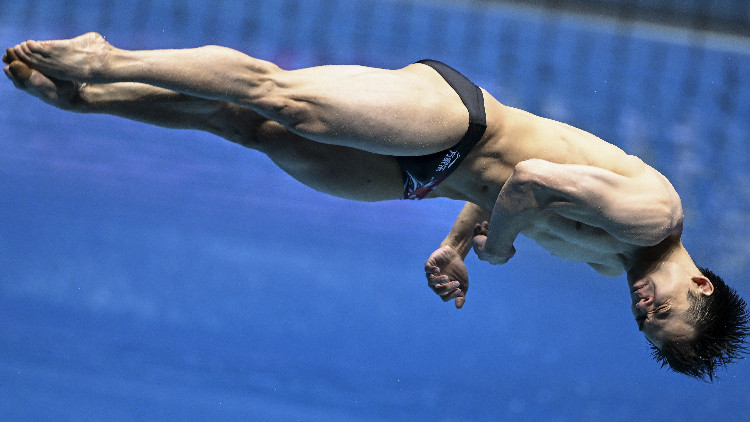 游泳世錦賽第四金！彭健烽男子一米板奪冠