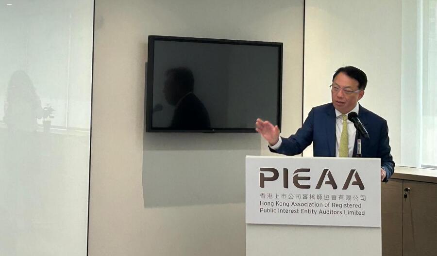 調查指壓力大工時長 逾三成會計師行缺20%人手