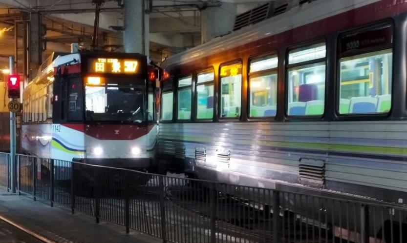 屯門碼頭站兩輕鐵相撞 涉事車長已暫停職