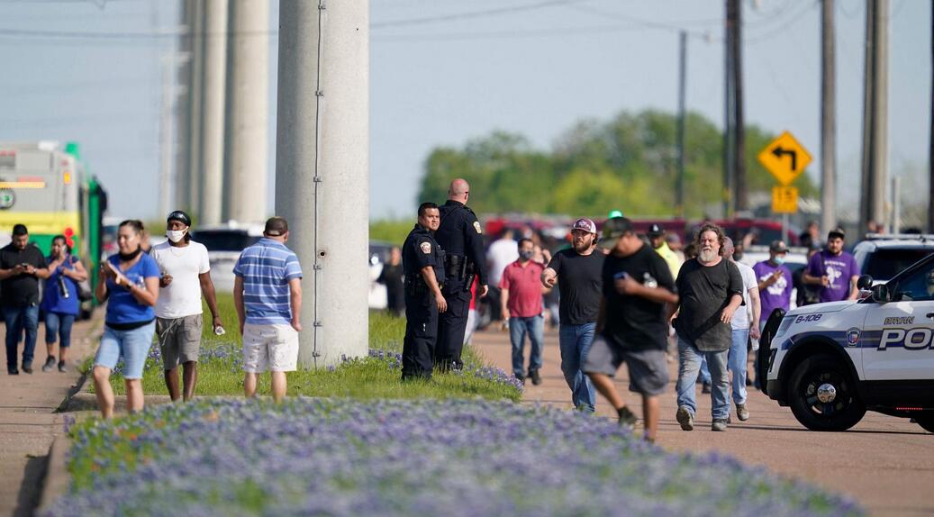 美國得州發生兩起大規模槍擊事件  致2死7傷