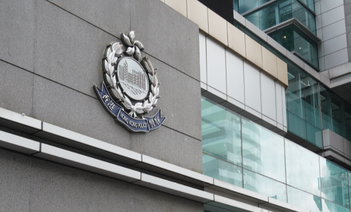 旺角裸男墮樓亡 劏房寓所同時起火