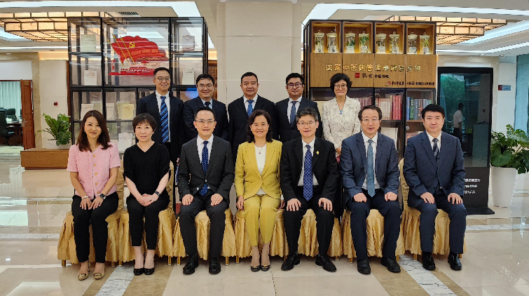 林文健拜訪內地衞生及藥監機構 深化與內地公共衞生交流合作