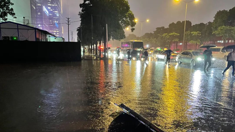 廣東暴雨紅色預警增至60個 廣州深圳珠海等多地宣布停課
