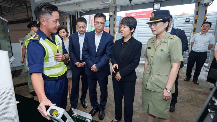 商務部副部長郭婷婷率團到訪香港海關 了解海運貨物清關工作