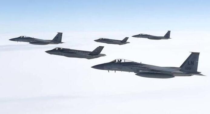 美官員：美軍正計劃向中東增派20至25架戰機 包括F-35和F-15