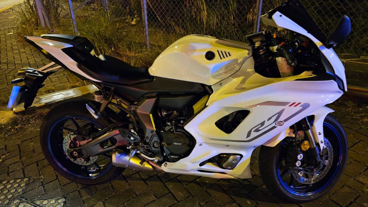 涉超速及危險駕駛 一電單車司機被捕